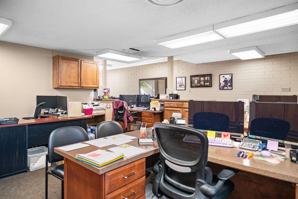 1326 Van Ness Ave, Fresno, CA 93721