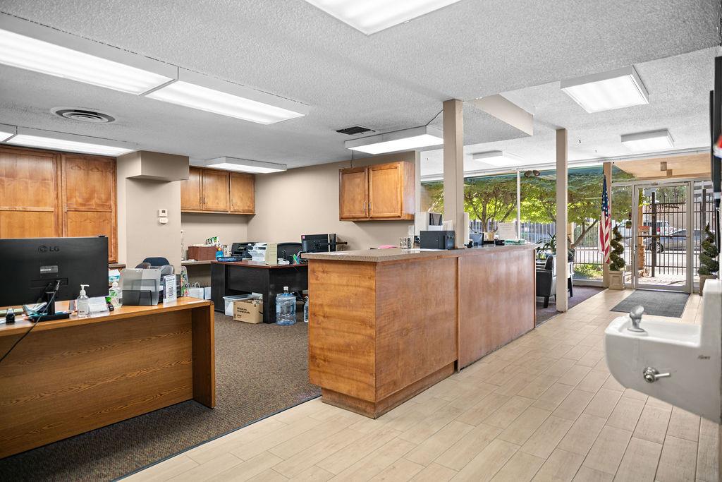 1326 Van Ness Ave, Fresno, CA 93721