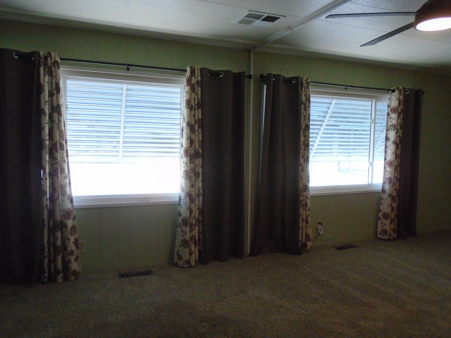 852 #2 E Grangeville Blvd #2, Hanford, CA 93230