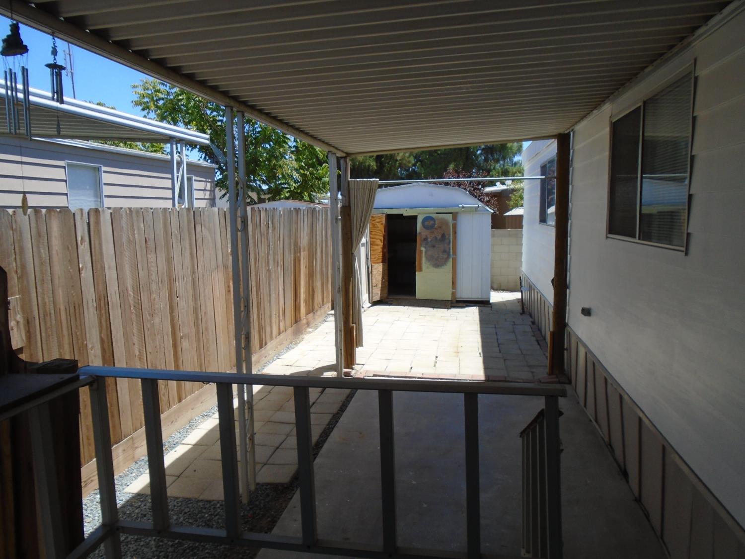 852 #2 E Grangeville Blvd #2, Hanford, CA 93230