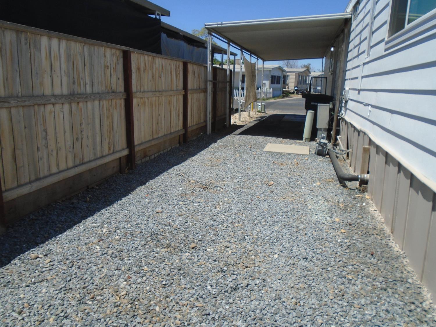 852 #2 E Grangeville Blvd #2, Hanford, CA 93230