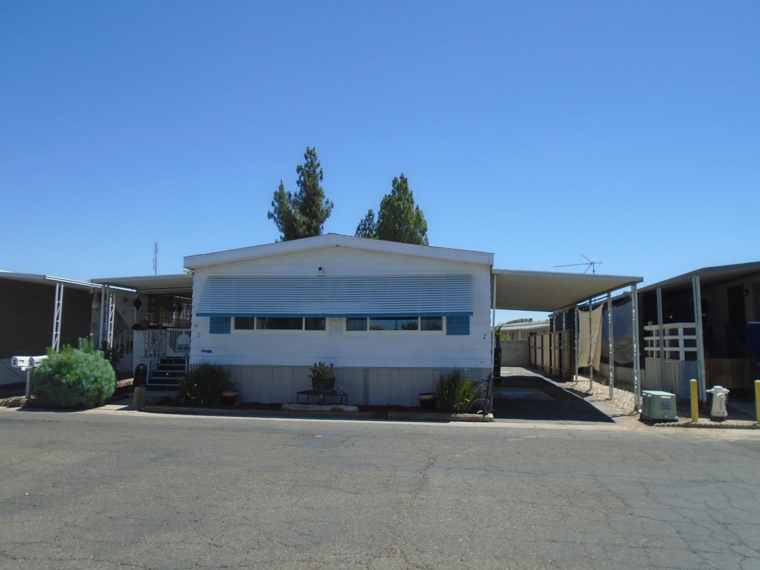 852 #2 E Grangeville Blvd #2, Hanford, CA 93230