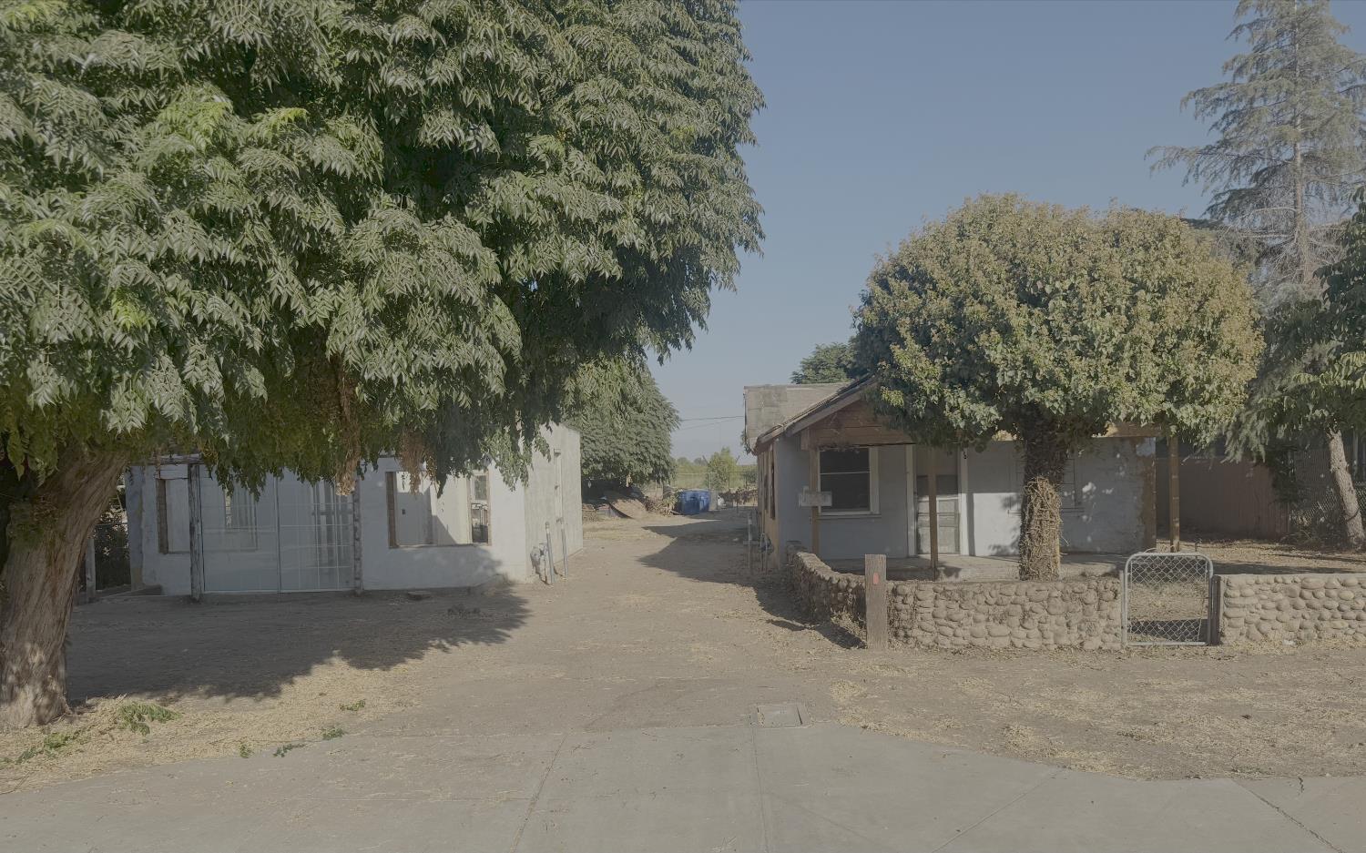 208 Morton Ave, Sanger, CA 93657