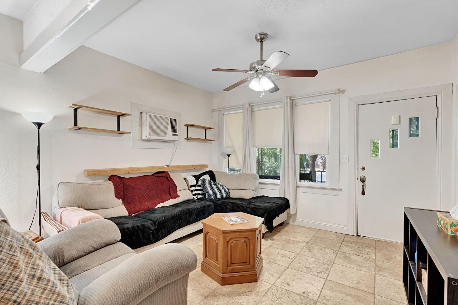 1306 N Roosevelt Ave, Fresno, CA 93728