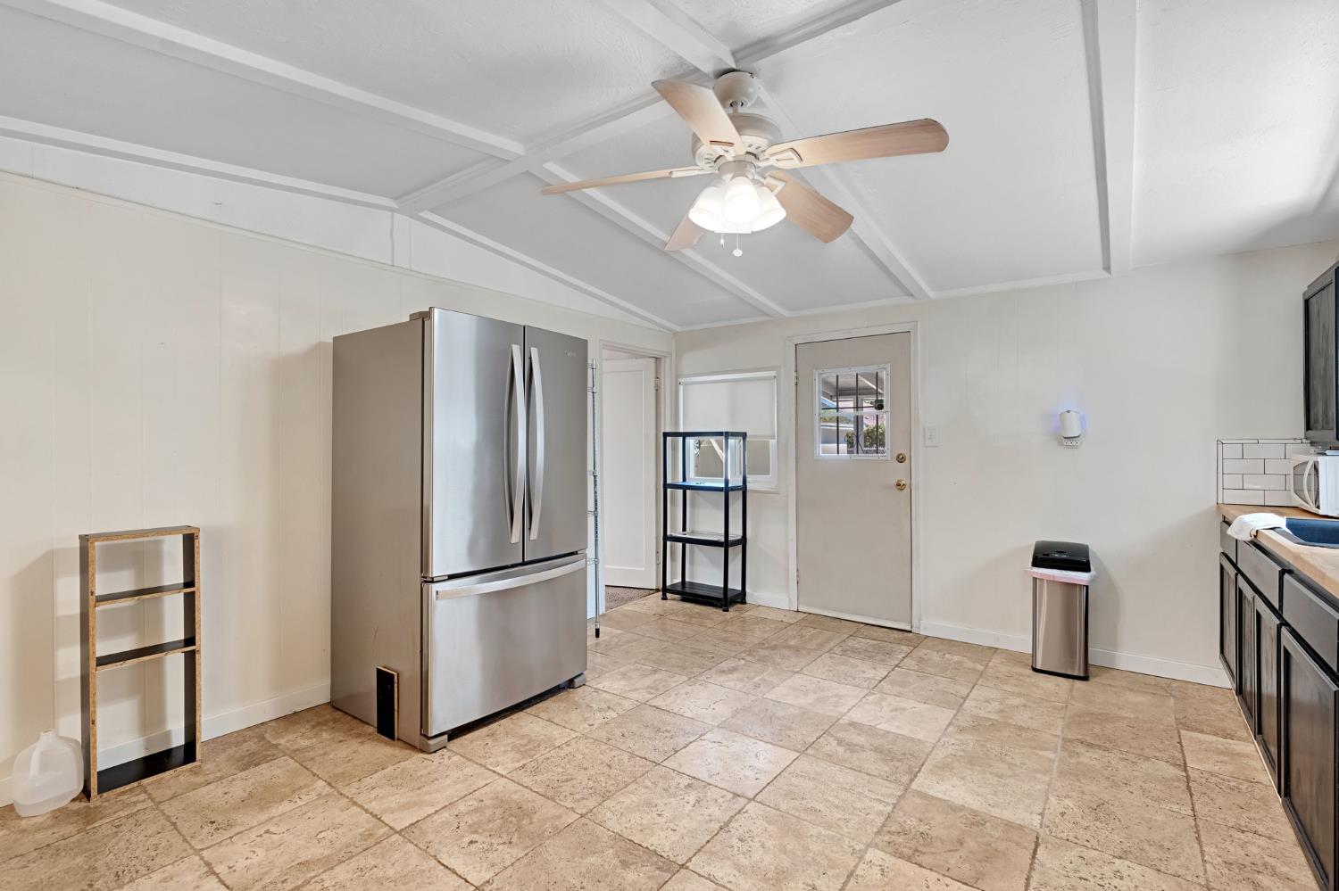 1306 N Roosevelt Ave, Fresno, CA 93728