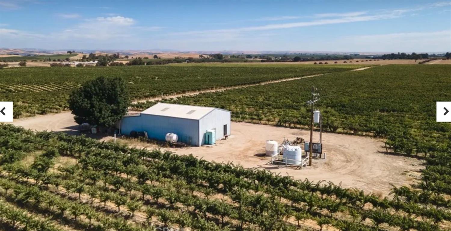 1600 Adobe Road, Paso Robles, CA 93446