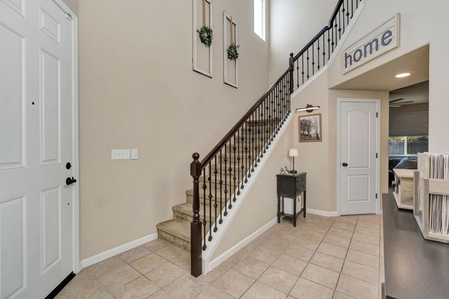3194 Swift Ave, Clovis, CA 93619
