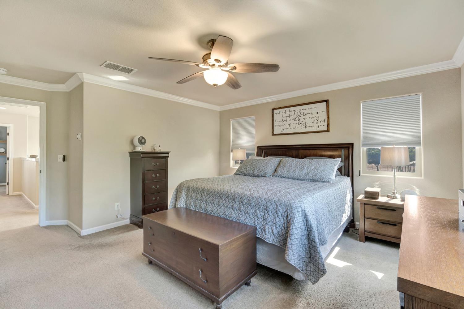 3194 Swift Ave, Clovis, CA 93619