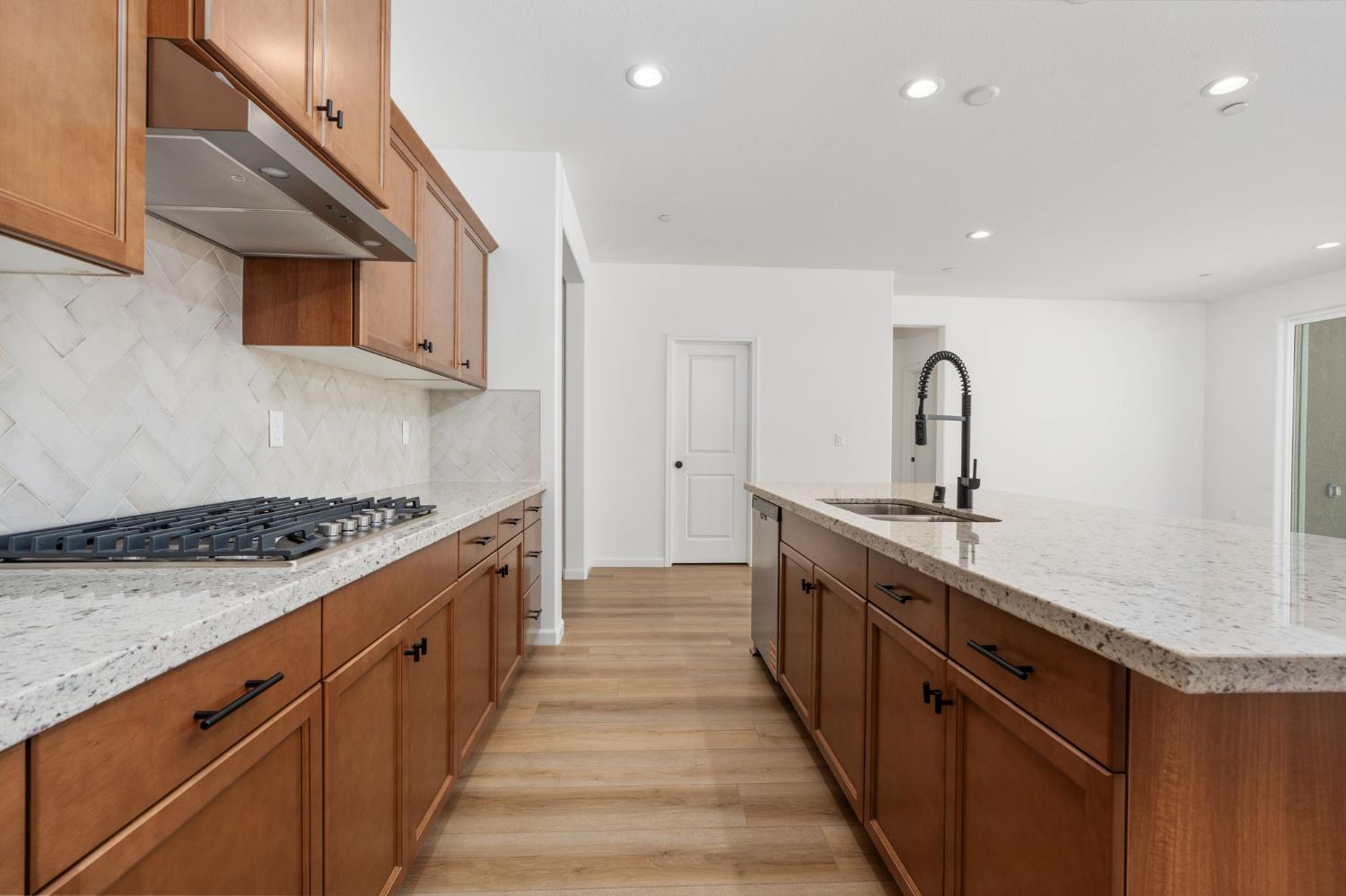 1252 Cathedral Ct S, Madera, CA 93636