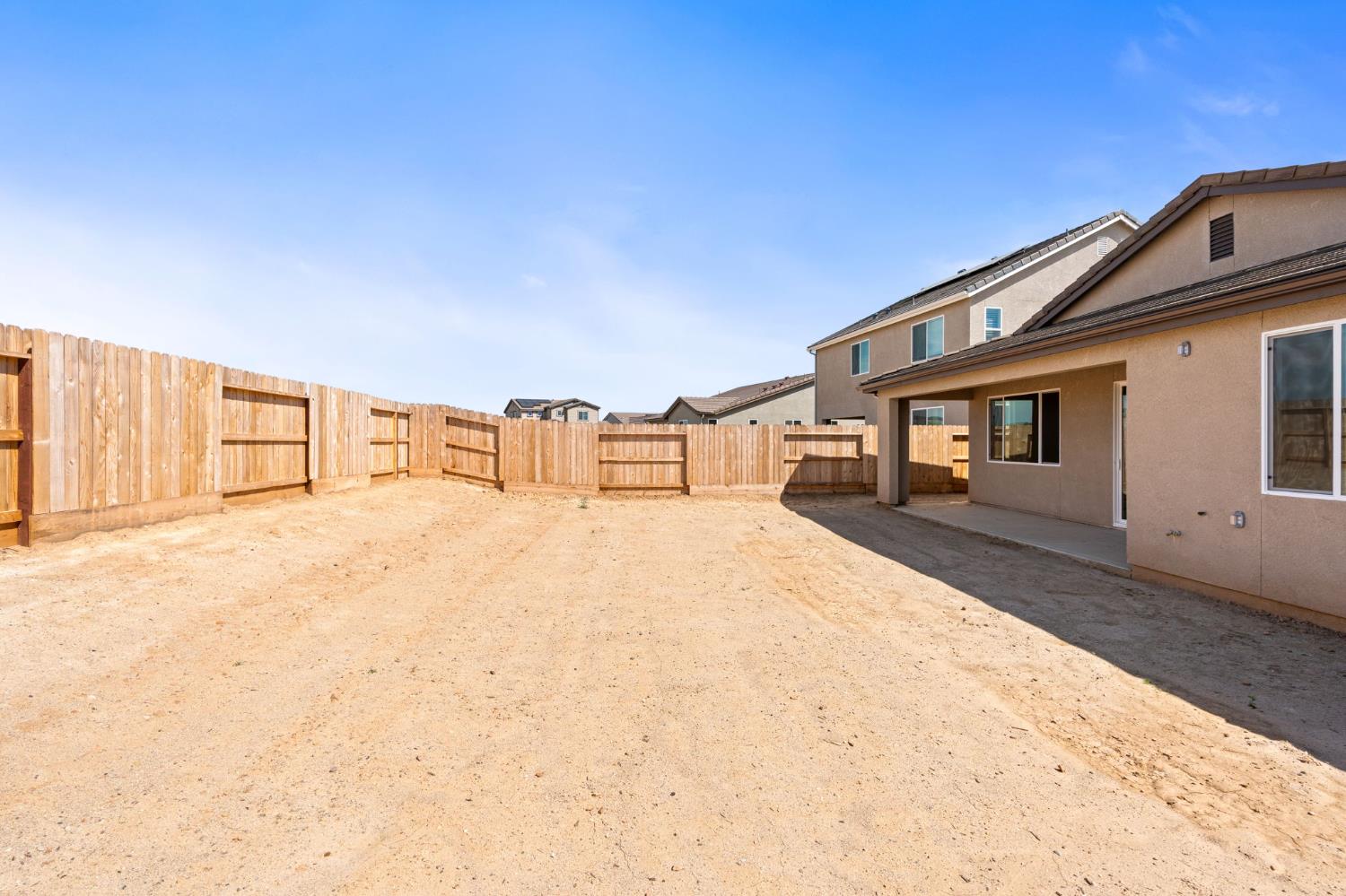 1252 Cathedral Ct S, Madera, CA 93636