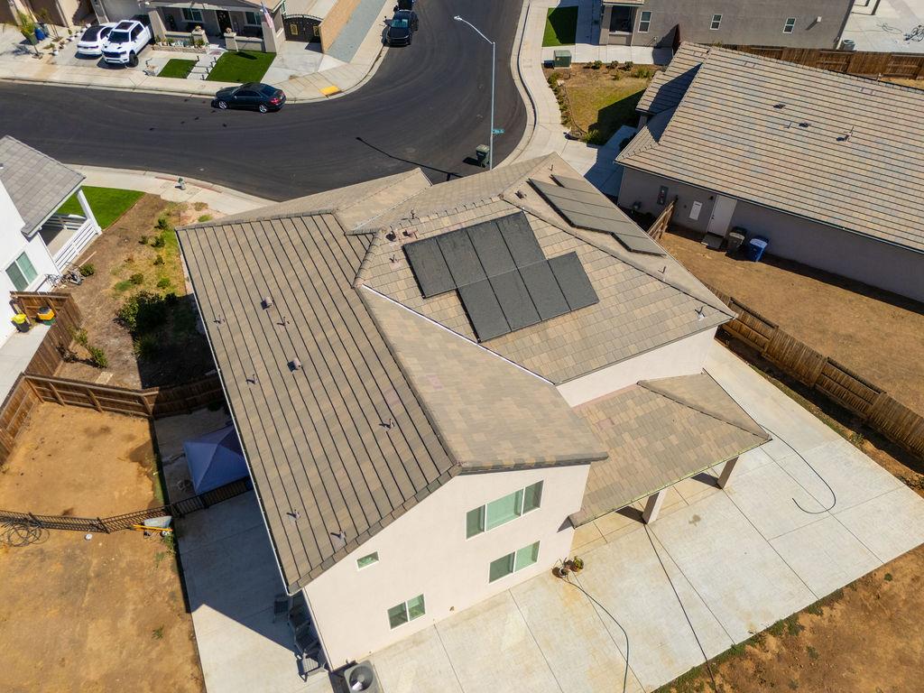 2027 N Bliss Ave, Fresno, CA 93727