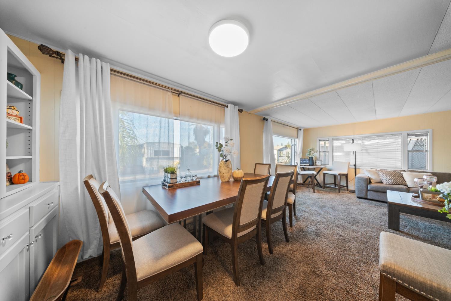 7676 N Fresno St #20, Fresno, CA 93720