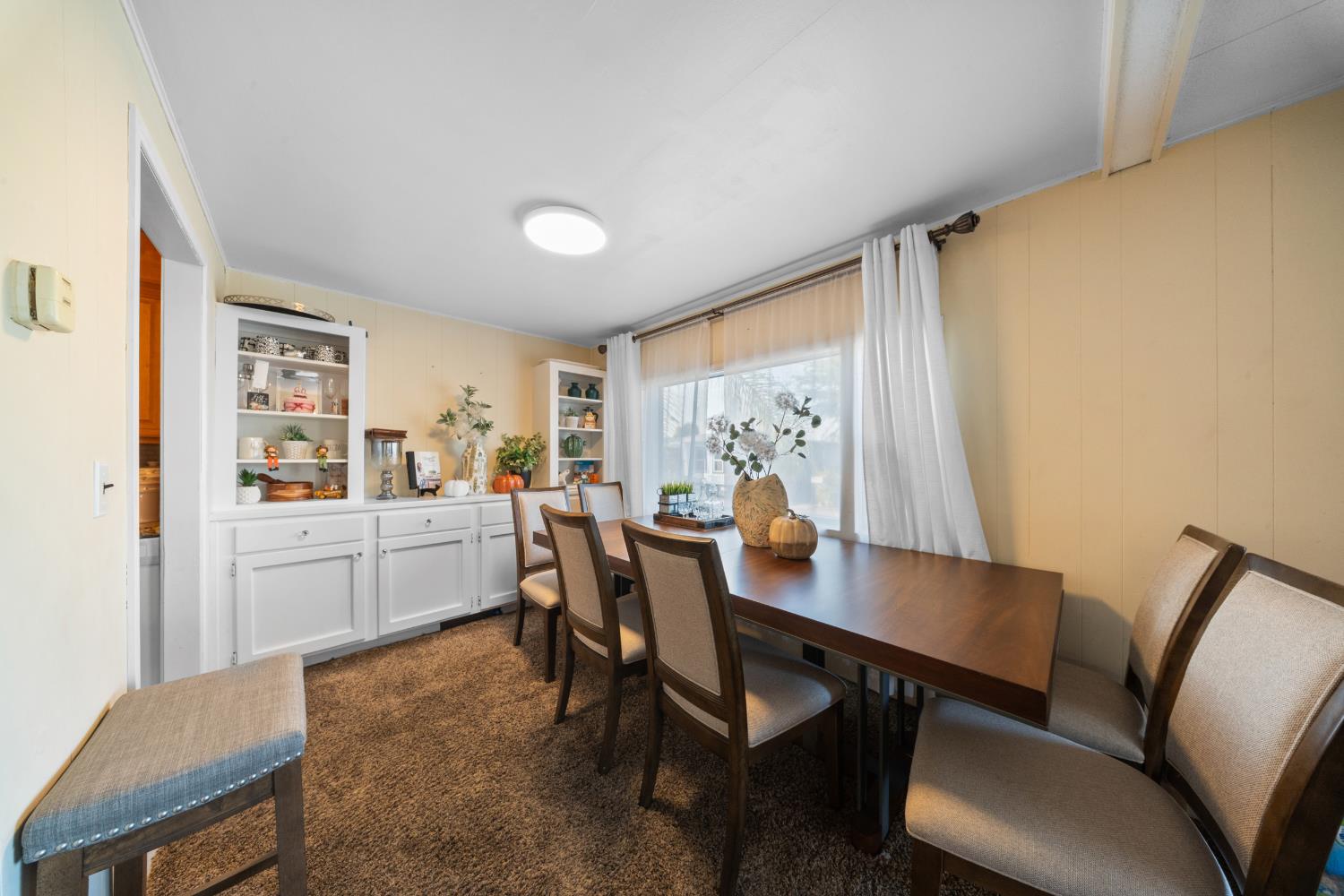 7676 N Fresno St #20, Fresno, CA 93720