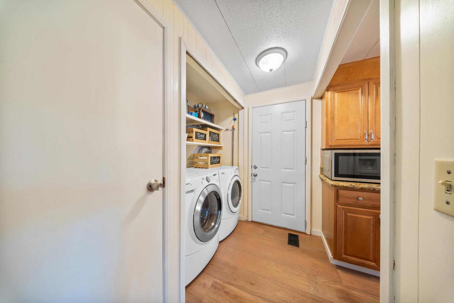 7676 N Fresno St #20, Fresno, CA 93720