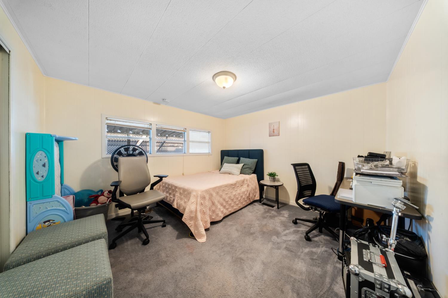 7676 N Fresno St #20, Fresno, CA 93720