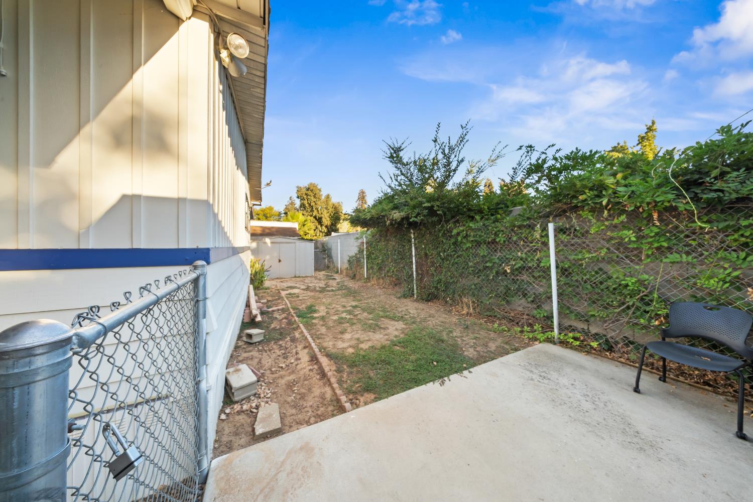 7676 N Fresno St #20, Fresno, CA 93720