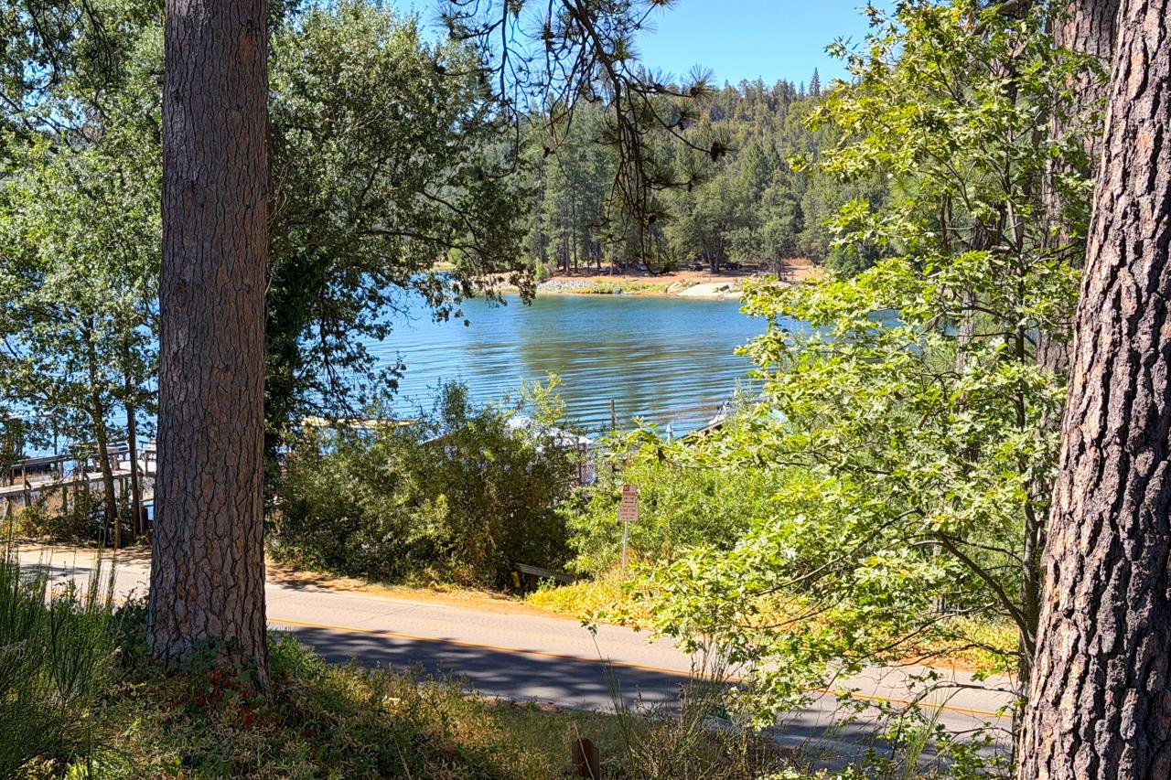 53327 Road 432, Bass Lake, CA 93604