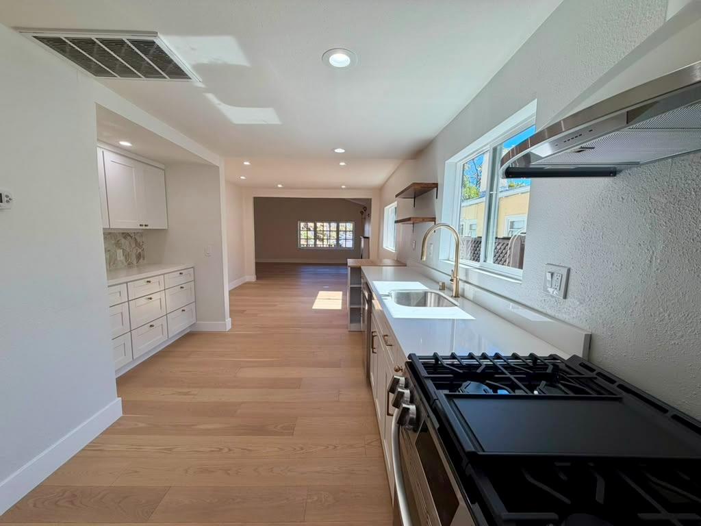 1327 NE Ward St, Berkeley, CA 94702