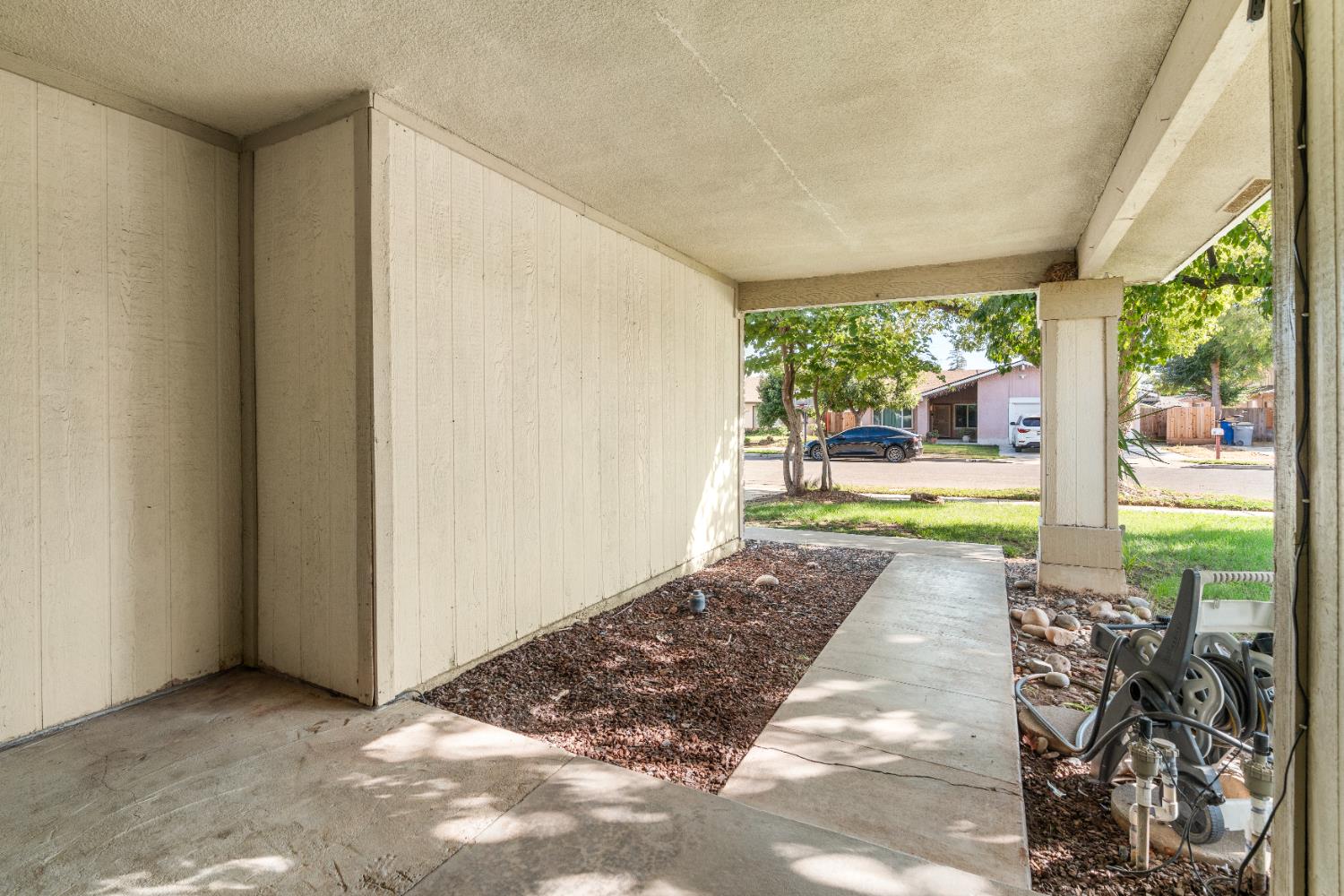 248 W Palo Alto Ave, Fresno, CA 93704