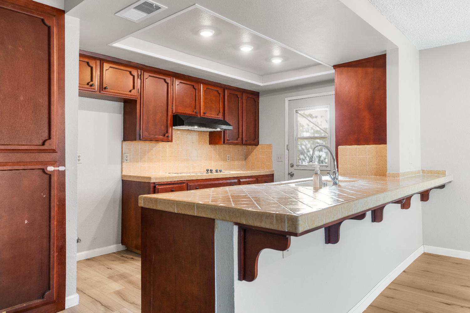 248 W Palo Alto Ave, Fresno, CA 93704