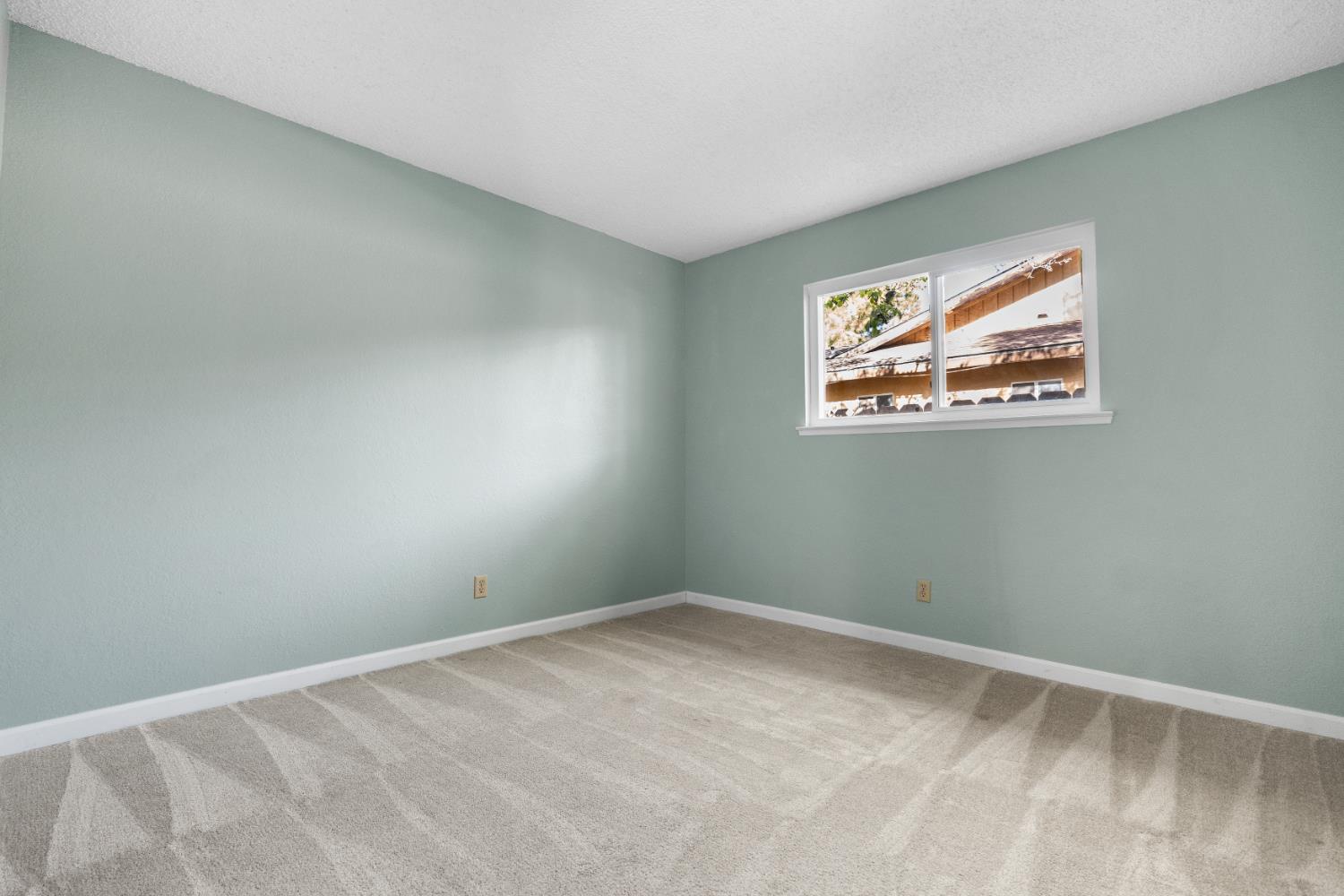 248 W Palo Alto Ave, Fresno, CA 93704