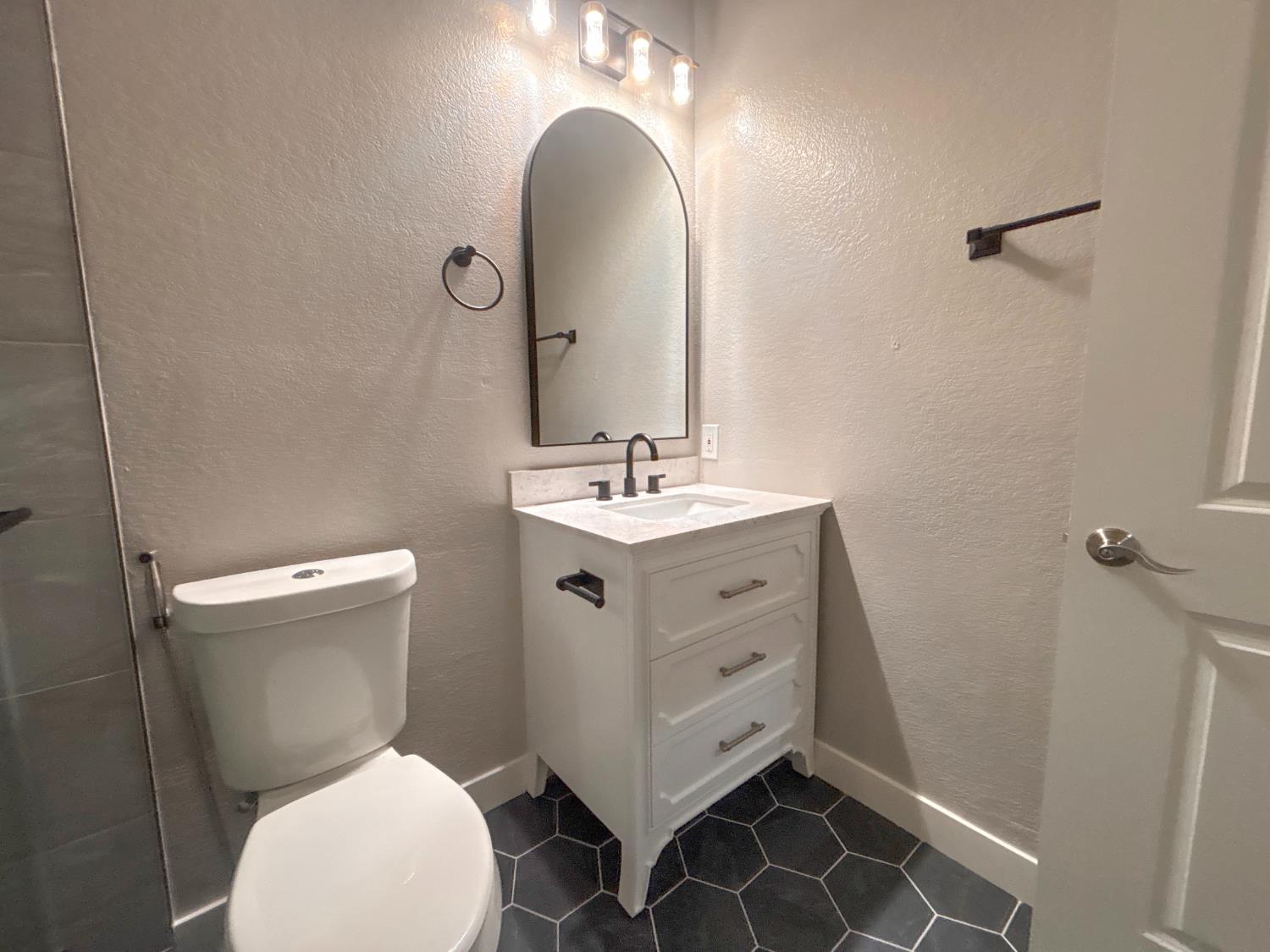 450 Pine Ridge Dr, San Ramon, CA 94582