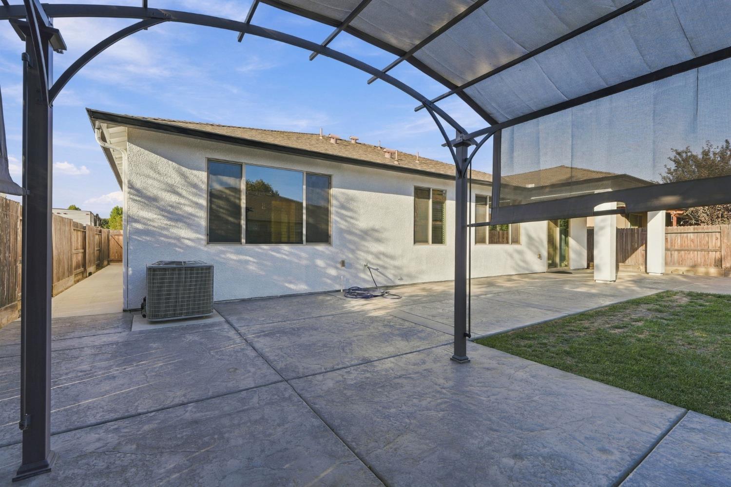 3939 E Laura, Visalia, CA 93292