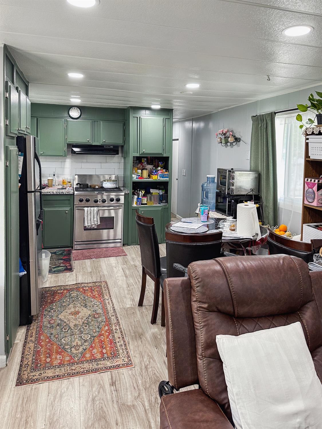 1218 E Cleveland Ave #14, Madera, CA 93638