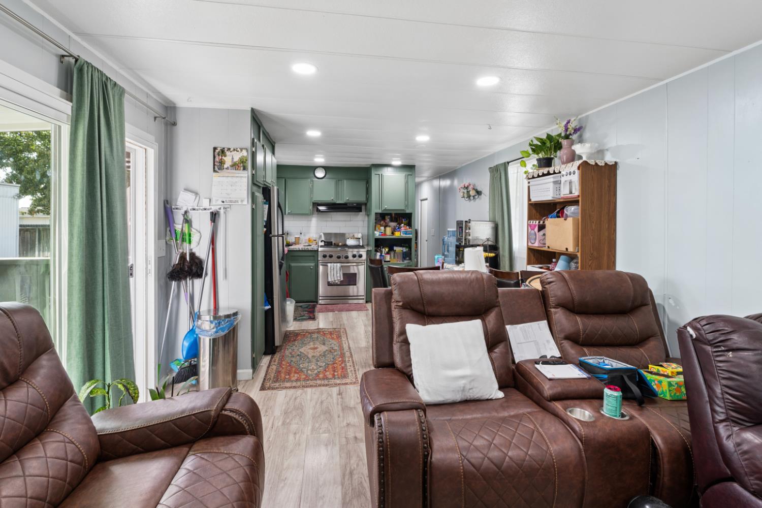 1218 E Cleveland Ave #14, Madera, CA 93638
