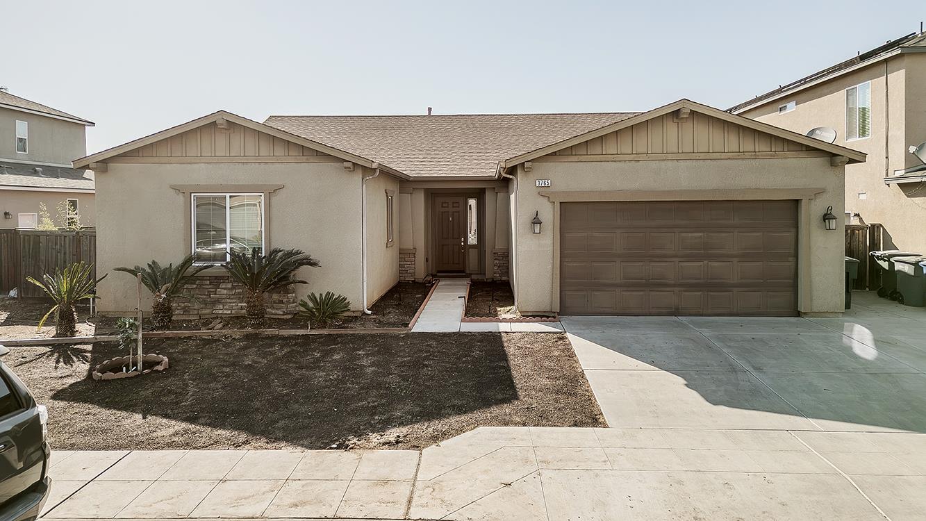 3765 N Pearwood Ave, Fresno, CA 93727