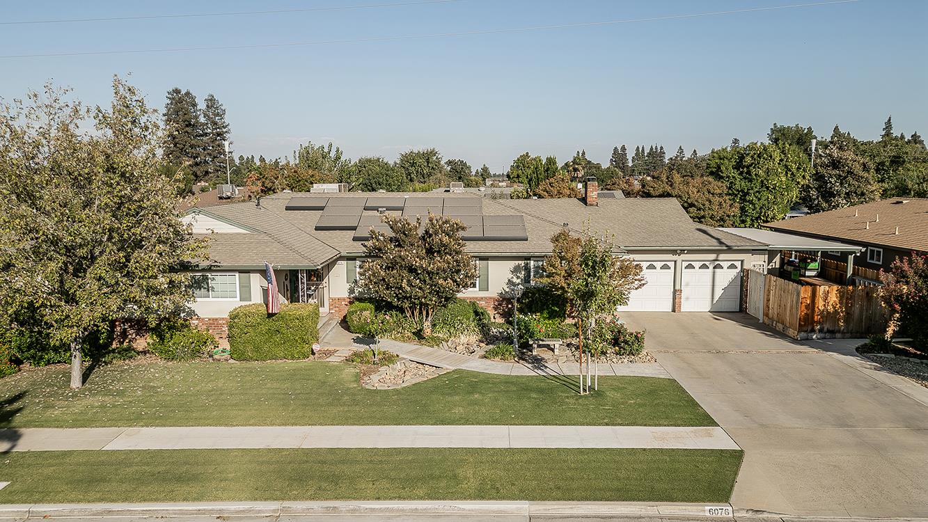 6076 N Spalding Ave, Fresno, CA 93710