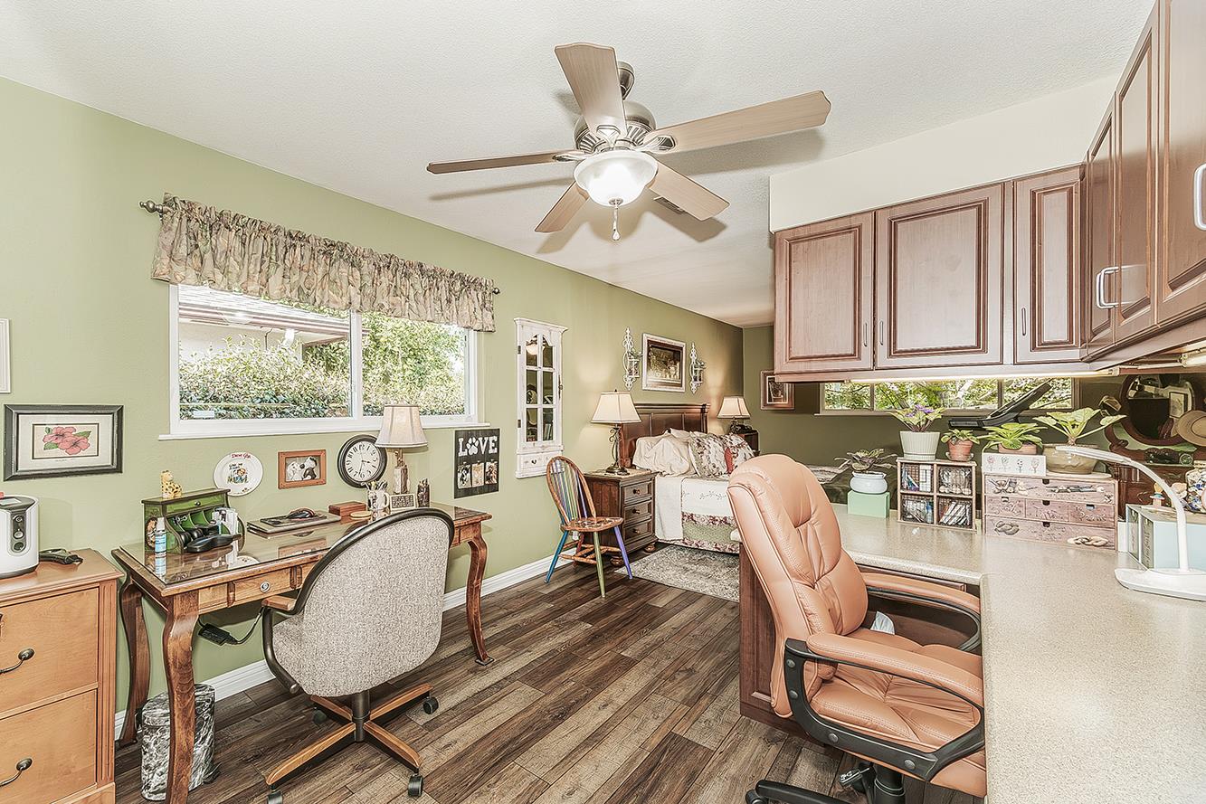 6076 N Spalding Ave, Fresno, CA 93710