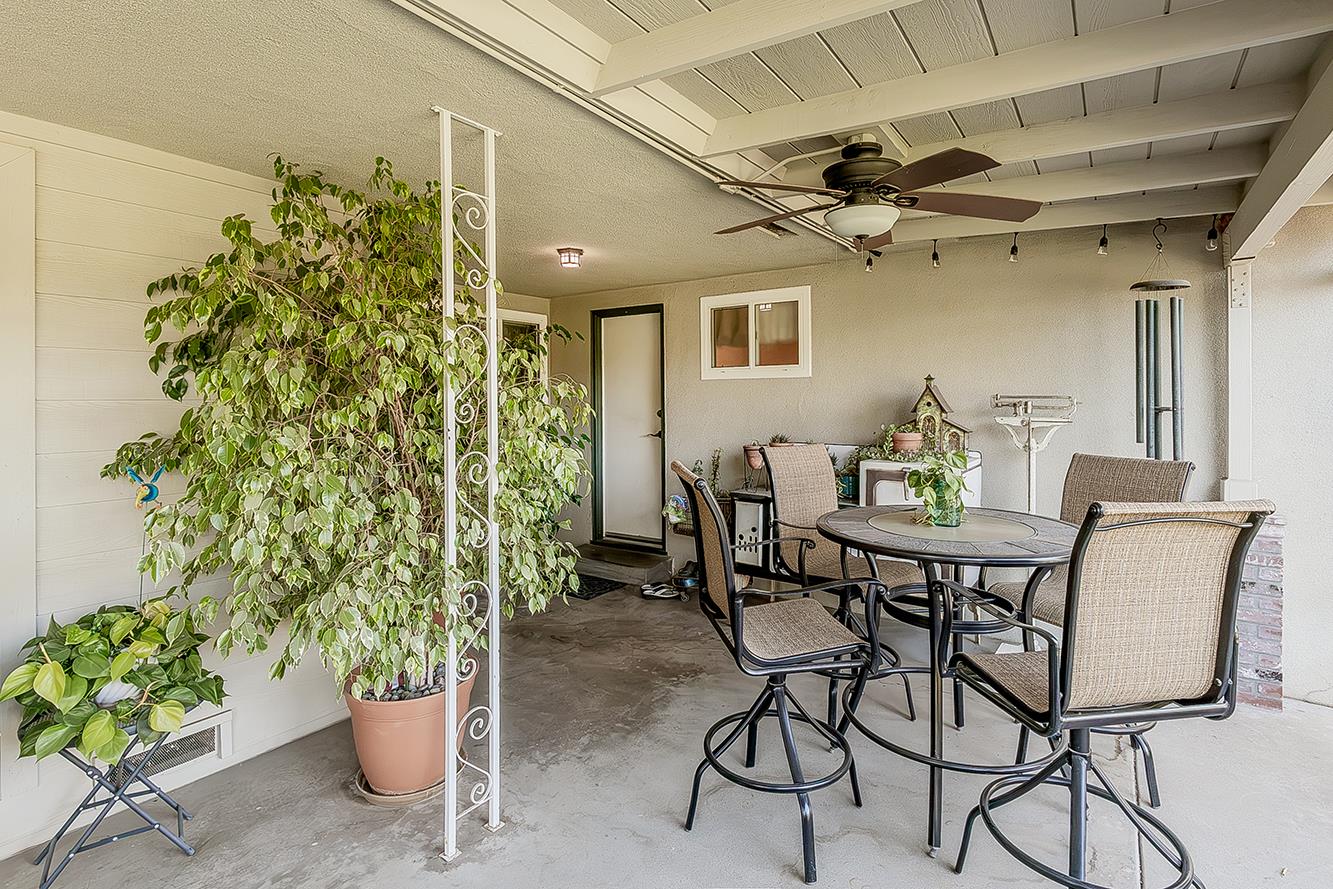 6076 N Spalding Ave, Fresno, CA 93710