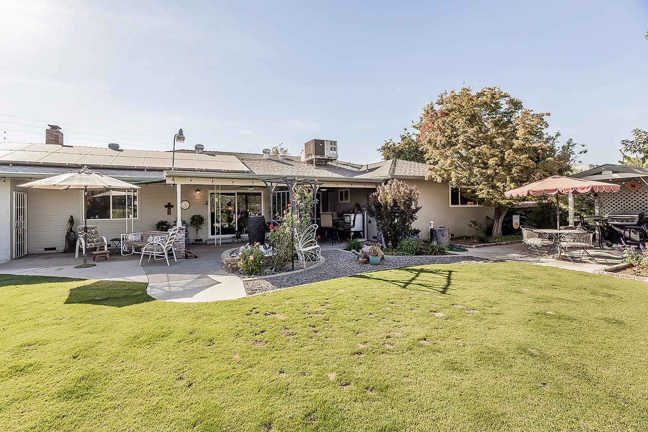 6076 N Spalding Ave, Fresno, CA 93710