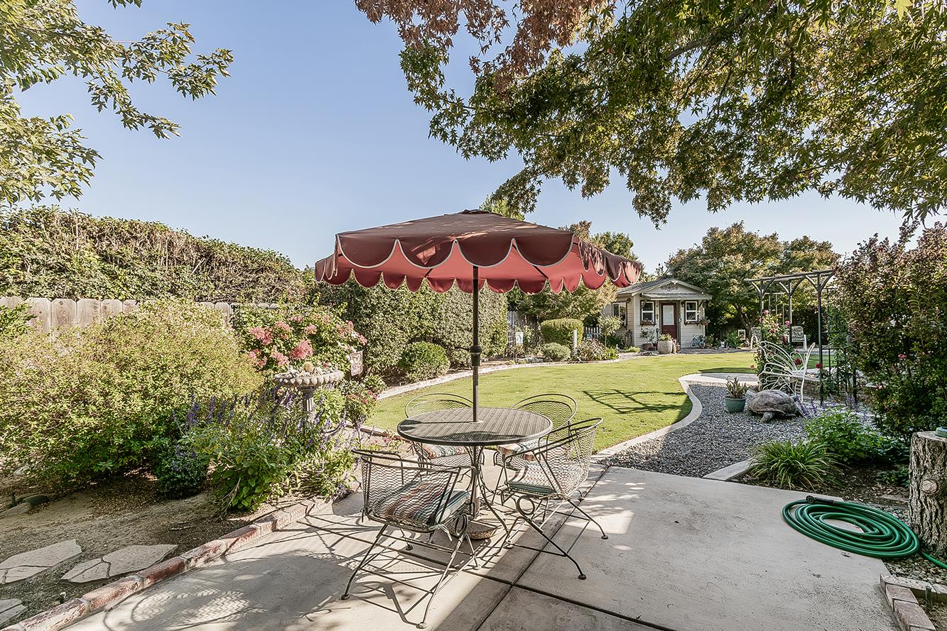 6076 N Spalding Ave, Fresno, CA 93710