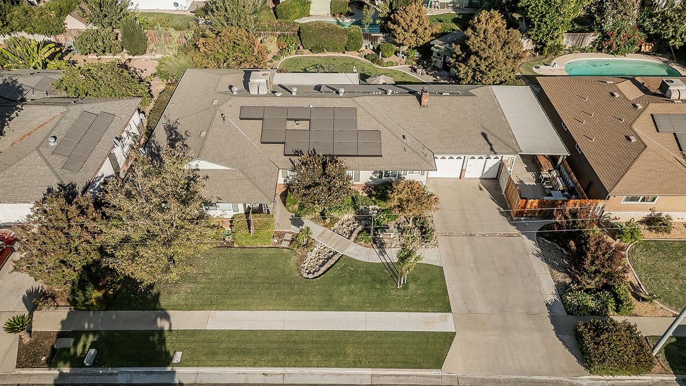 6076 N Spalding Ave, Fresno, CA 93710