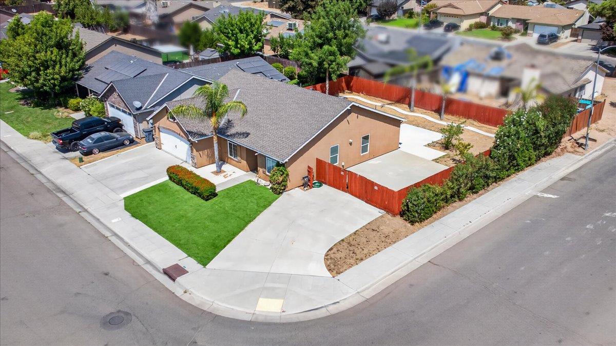 2526 N Antioch Ave, Fresno, CA 93722