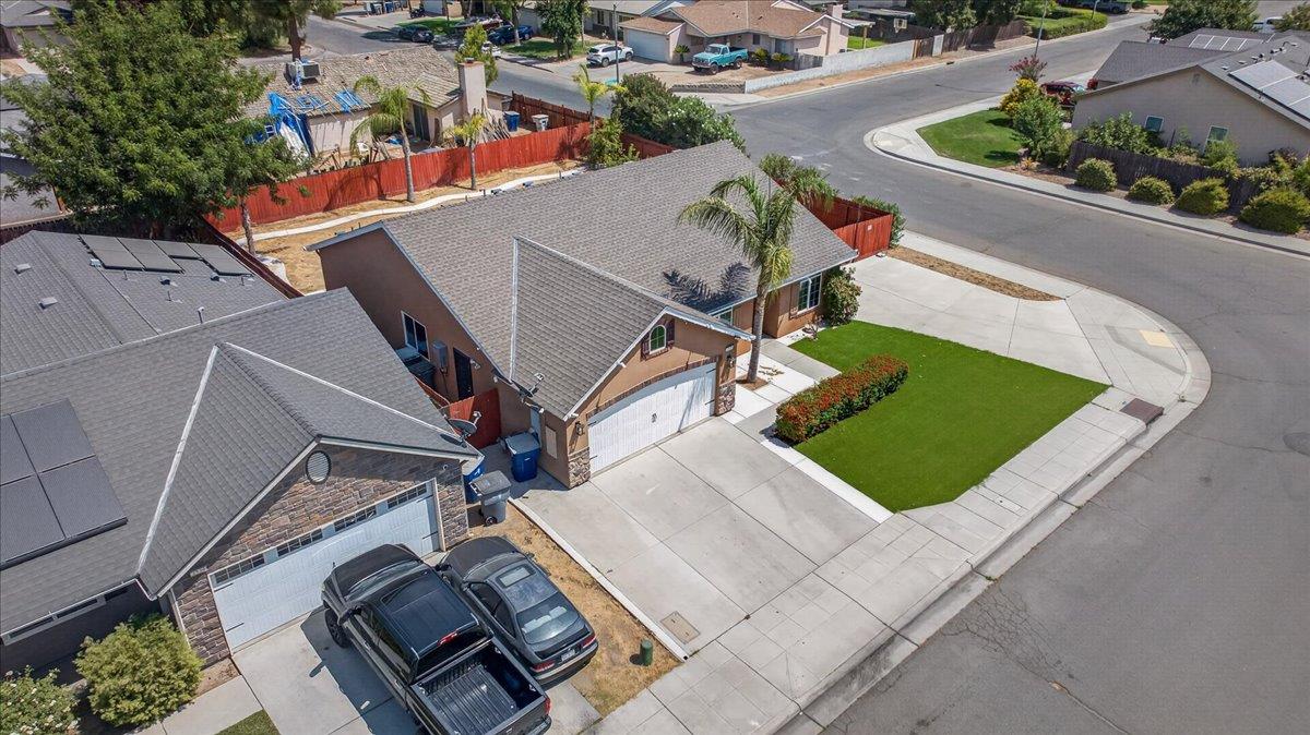 2526 N Antioch Ave, Fresno, CA 93722