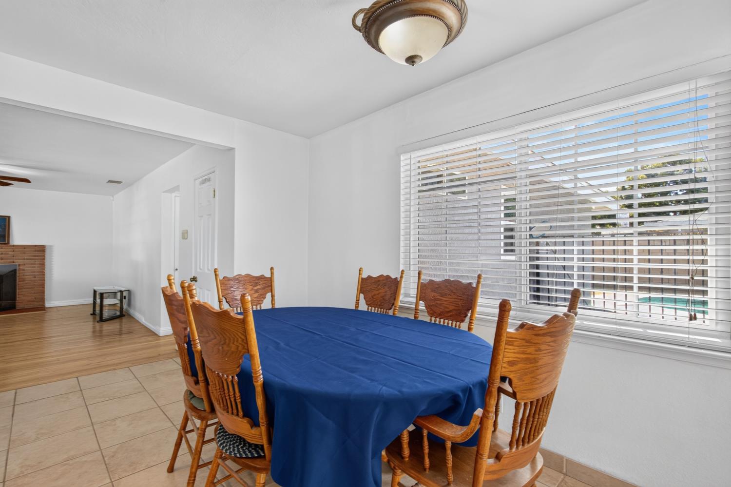 2432 E Richert Ave, Fresno, CA 93726