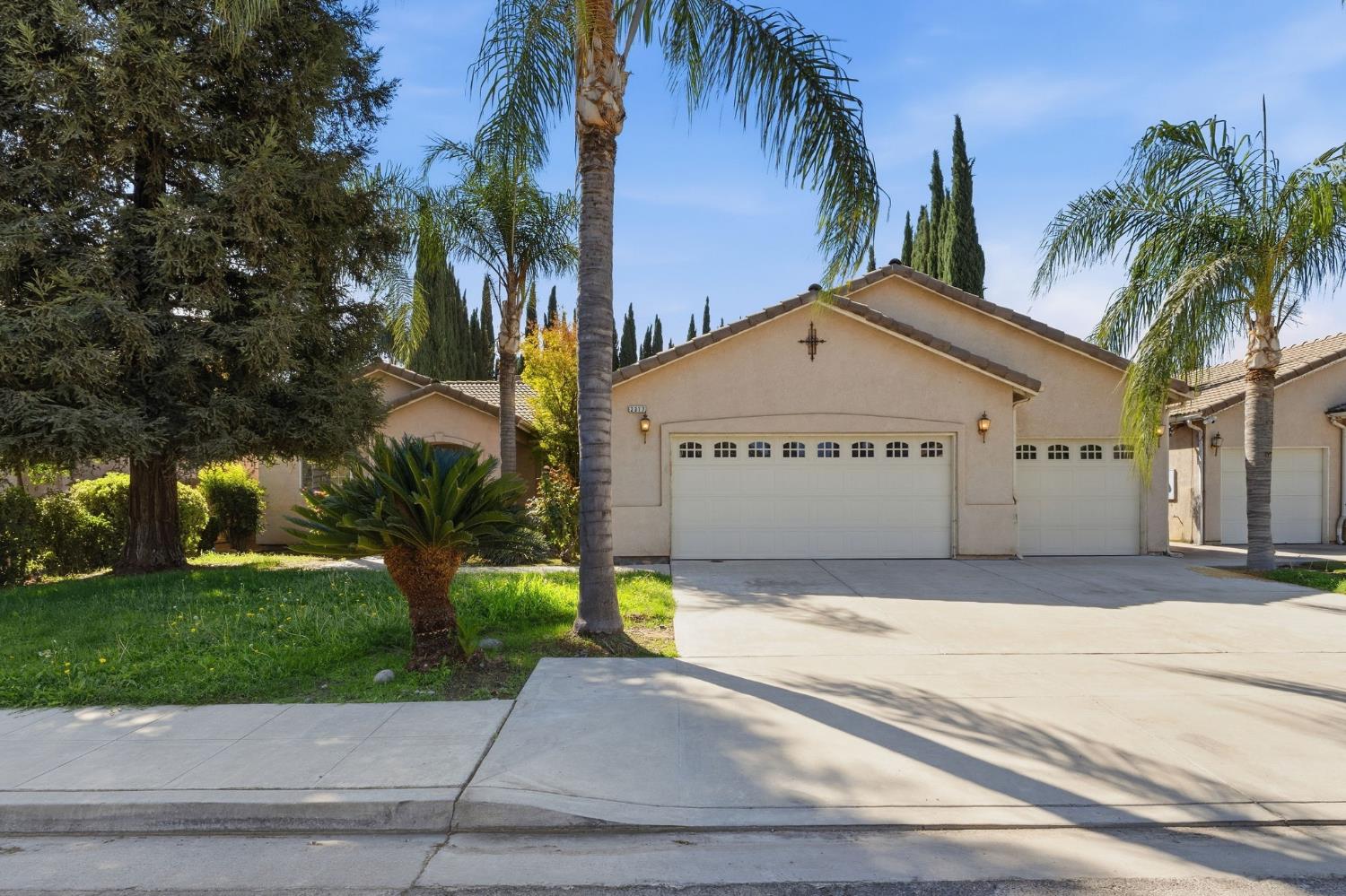 2317 E Lewis Ct, Fowler, CA 93625