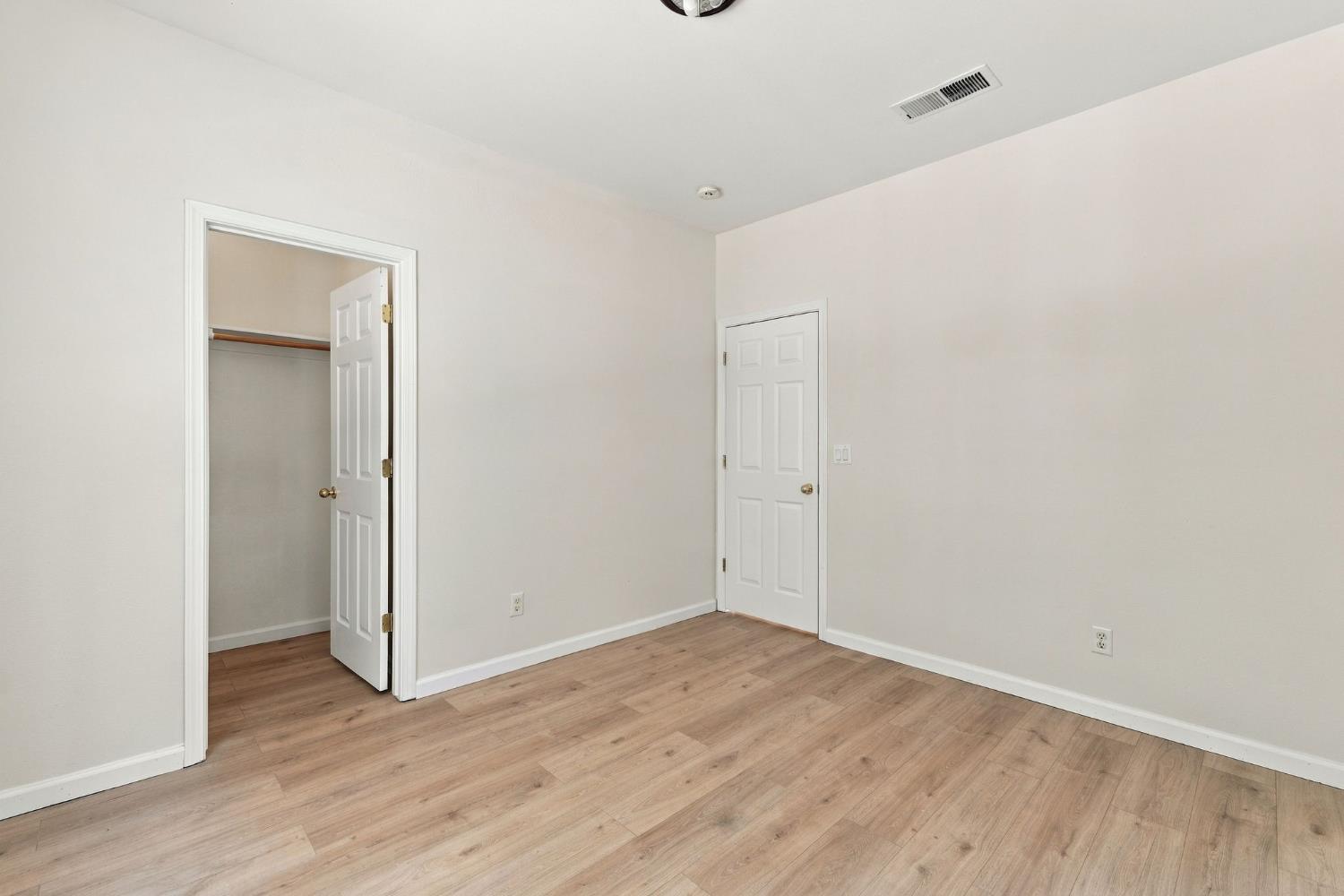 2317 E Lewis Ct, Fowler, CA 93625