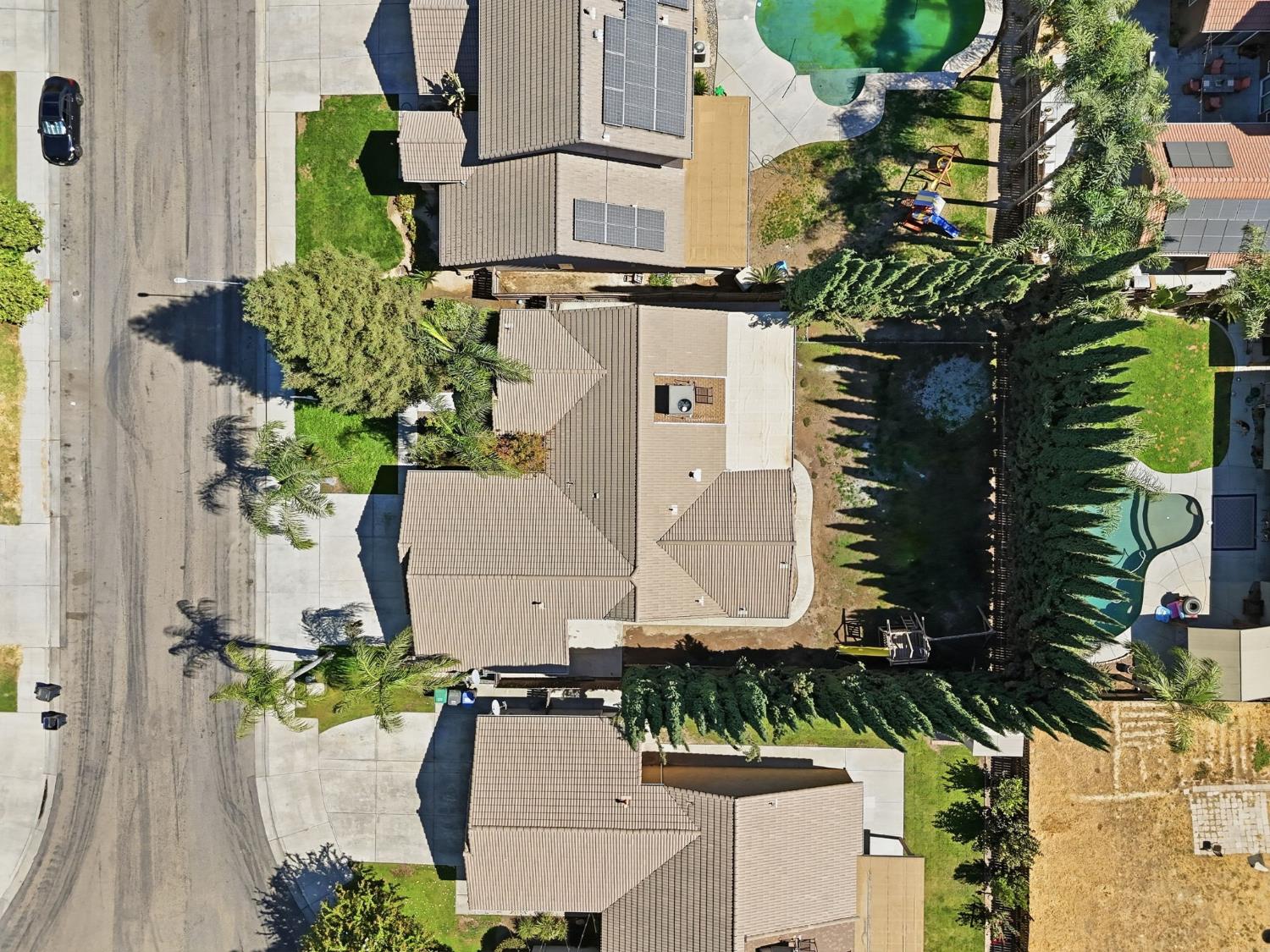 2317 E Lewis Ct, Fowler, CA 93625
