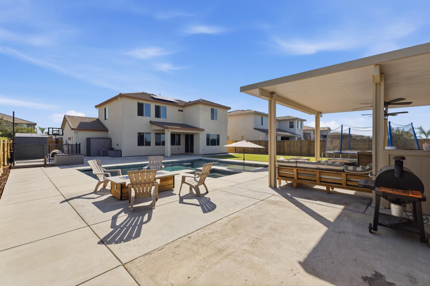 1065 Ridge Creek Estates Way, Dinuba, CA 93618