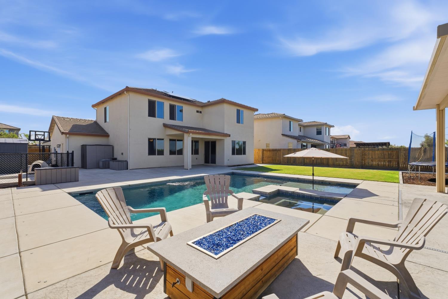 1065 Ridge Creek Estates Way, Dinuba, CA 93618