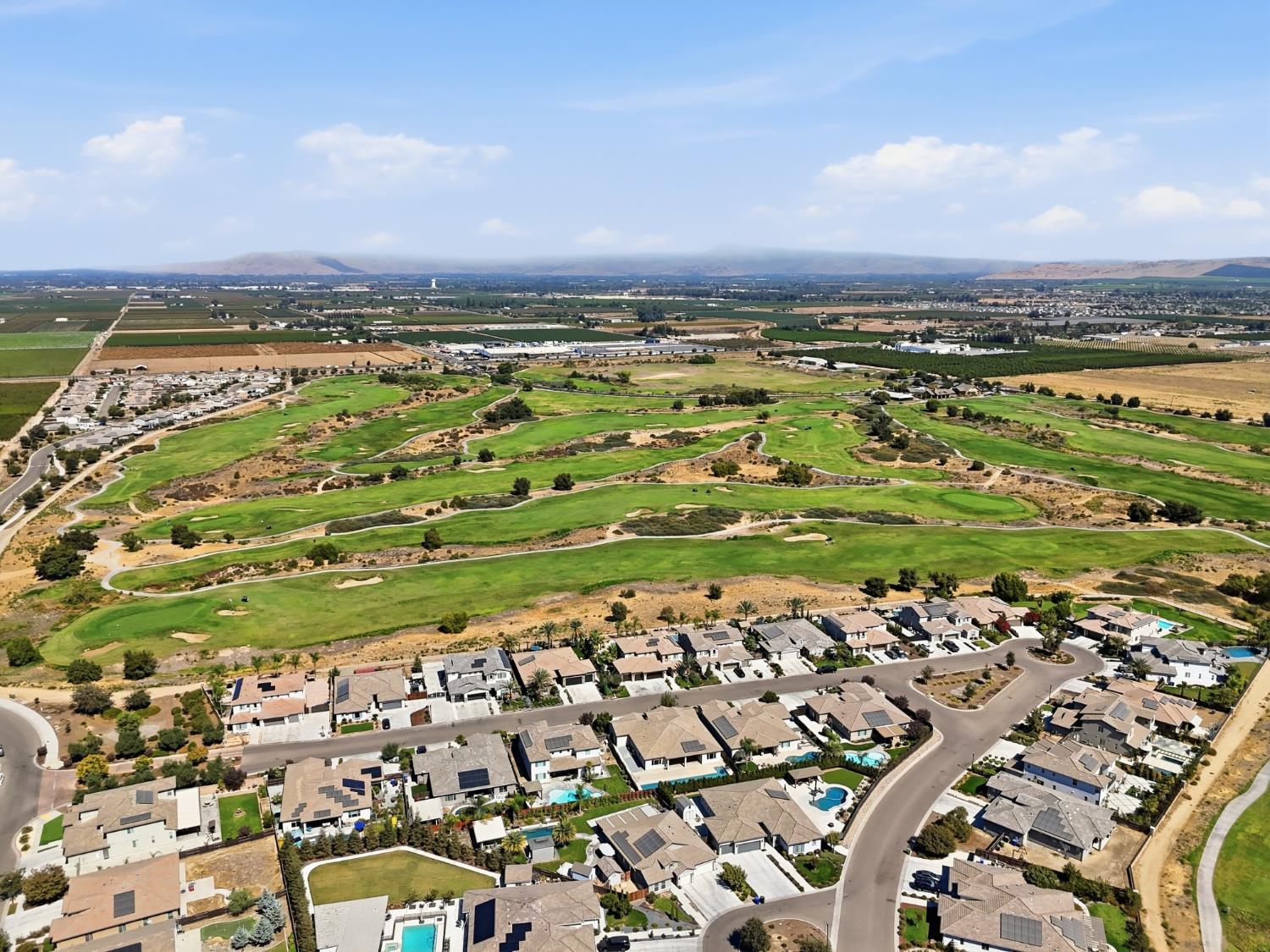 1065 Ridge Creek Estates Way, Dinuba, CA 93618