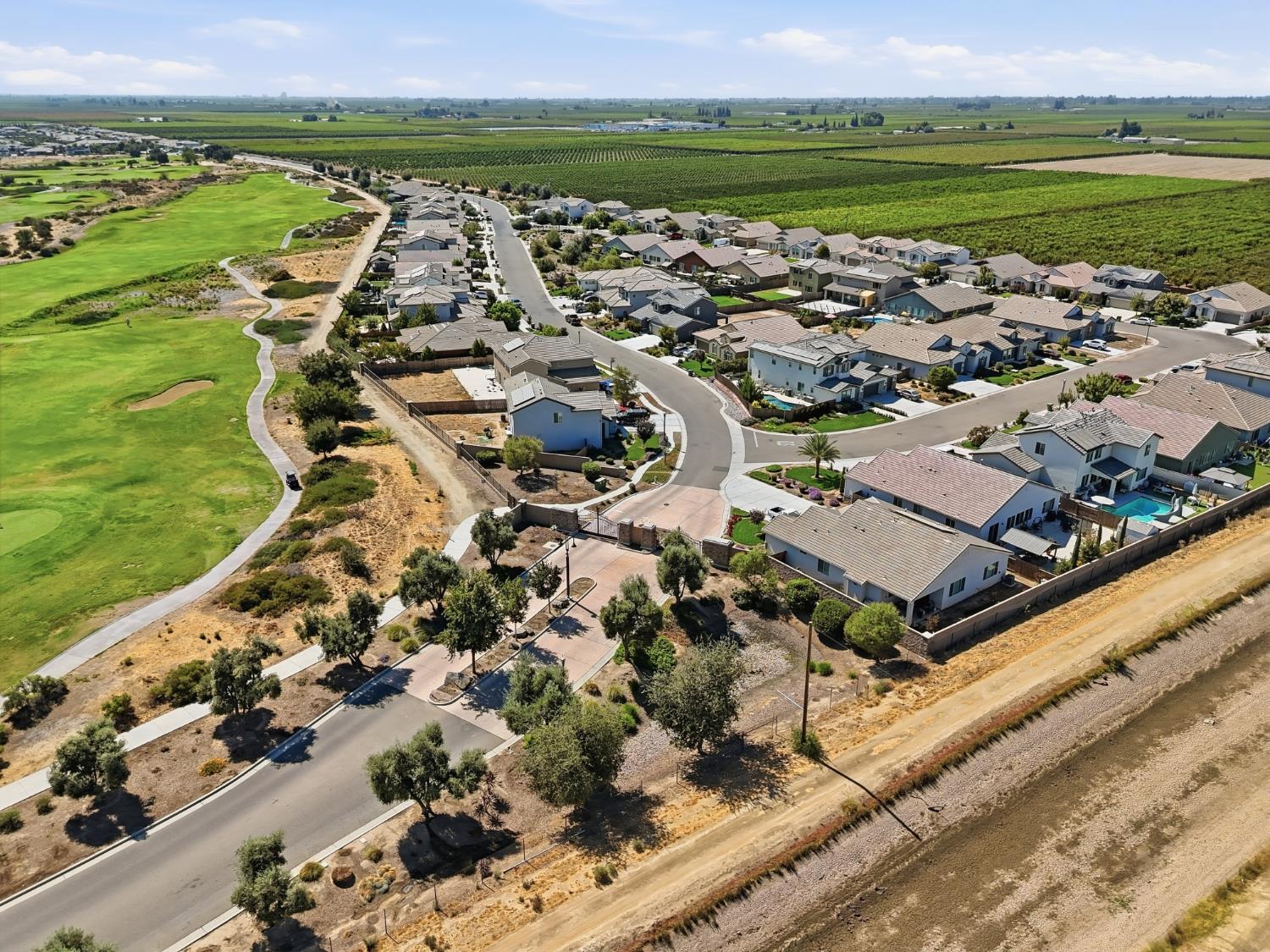 1065 Ridge Creek Estates Way, Dinuba, CA 93618