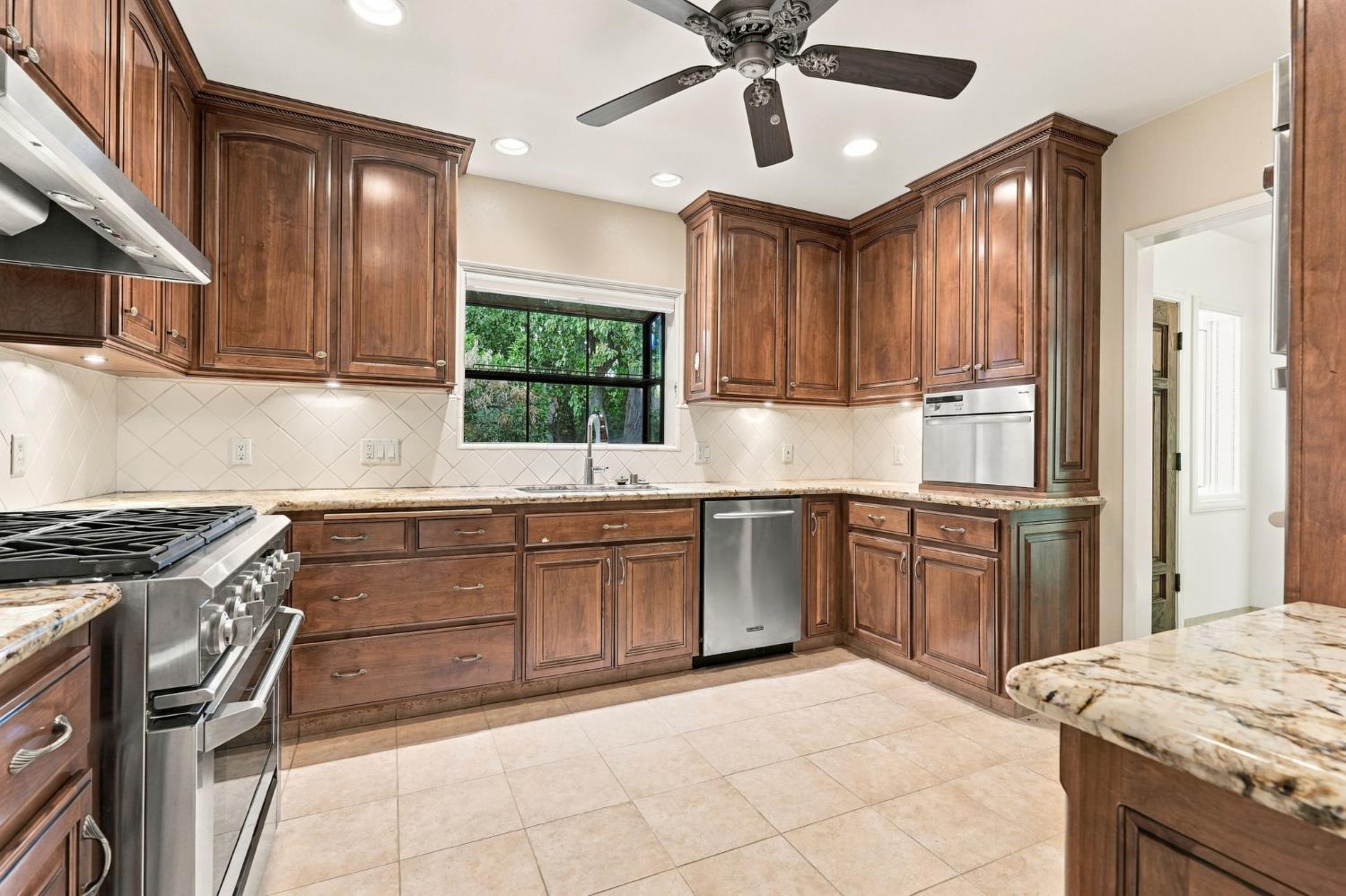 4688 N Wilson Ave, Fresno, CA 93704