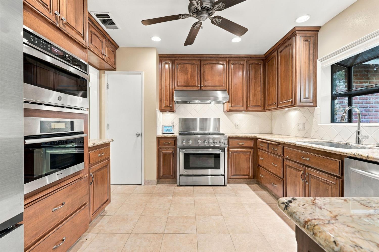4688 N Wilson Ave, Fresno, CA 93704