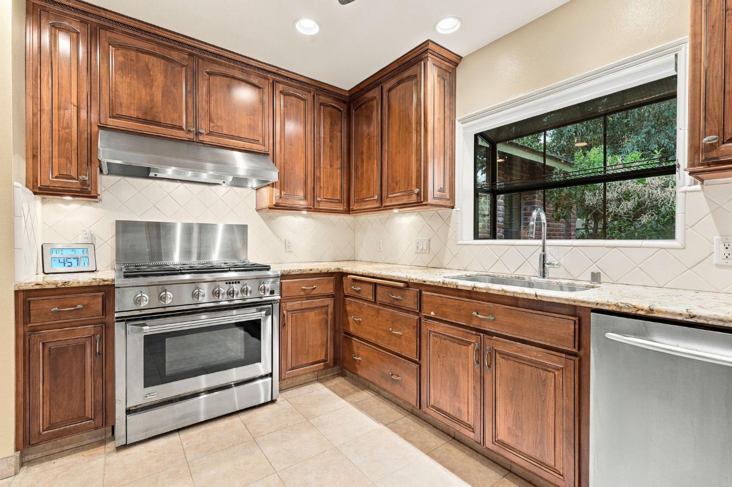 4688 N Wilson Ave, Fresno, CA 93704