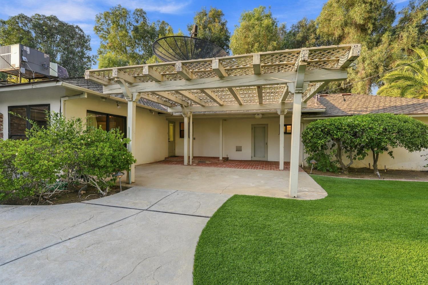 4688 N Wilson Ave, Fresno, CA 93704